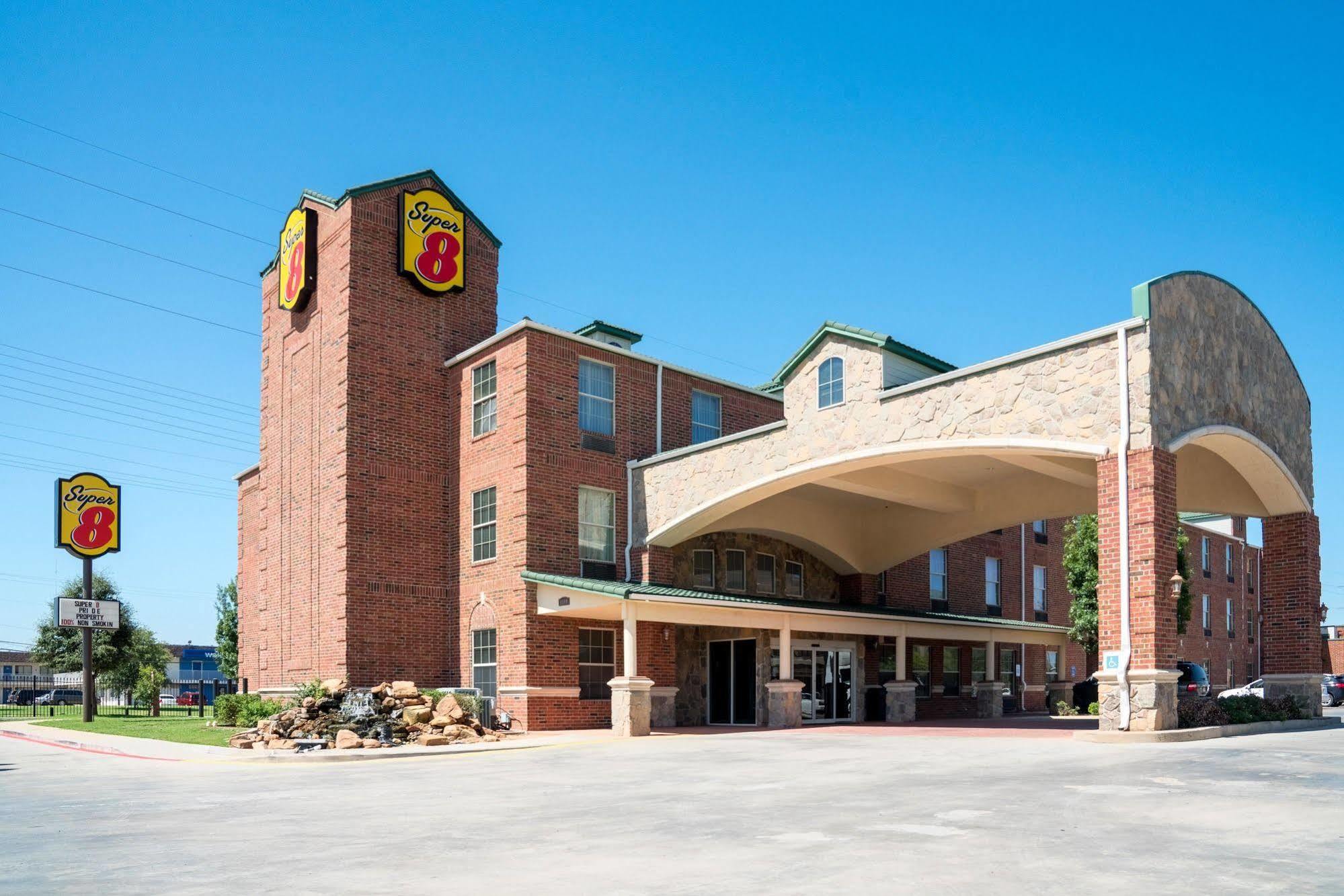 Comfort Inn & Suites Lubbock Esterno foto